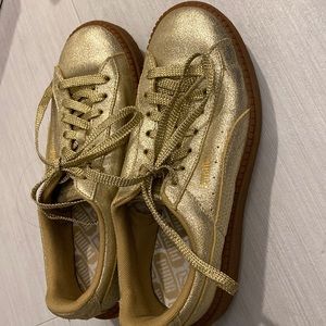 Almost new！just wore it two times!